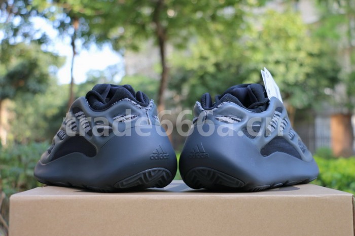 Authentic Yeezy 700 V3 “Alvah”