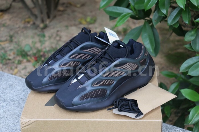 Authentic Yeezy 700 V3 “Eremiel”
