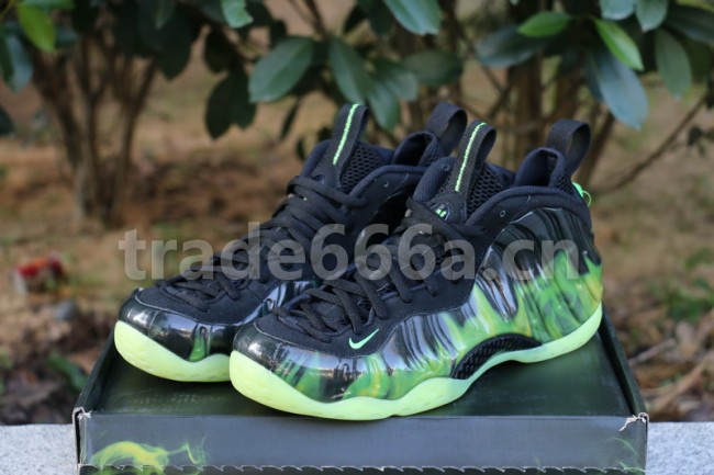 Nike Air Foamposite One “ParaNorman”