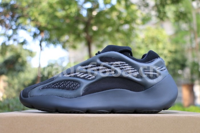 Authentic Yeezy 700 V3 “Alvah”