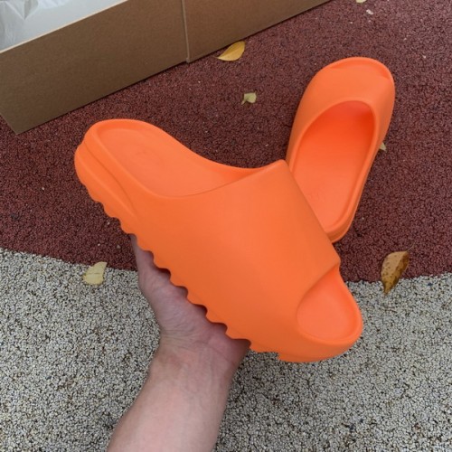 Yeezy Slide-010