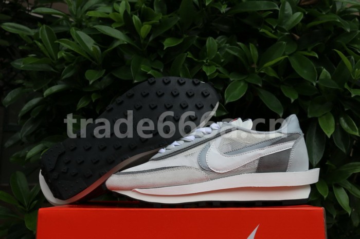 Sacai x Nike Waffle Daybreak BV0073-100