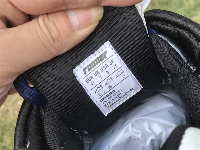 B 17FW Tripe-S High End Sneaker-329