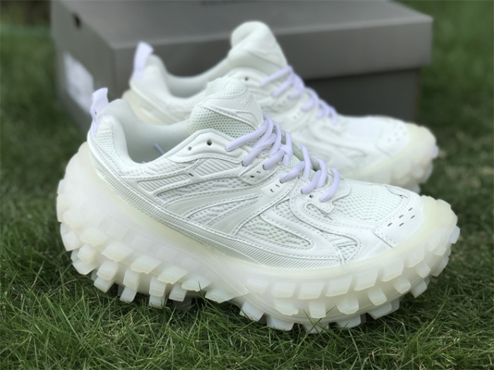 B 17FW Tripe-S High End Sneaker-326