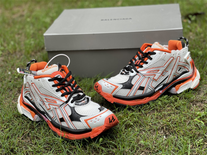 B 17FW Tripe-S High End Sneaker-288