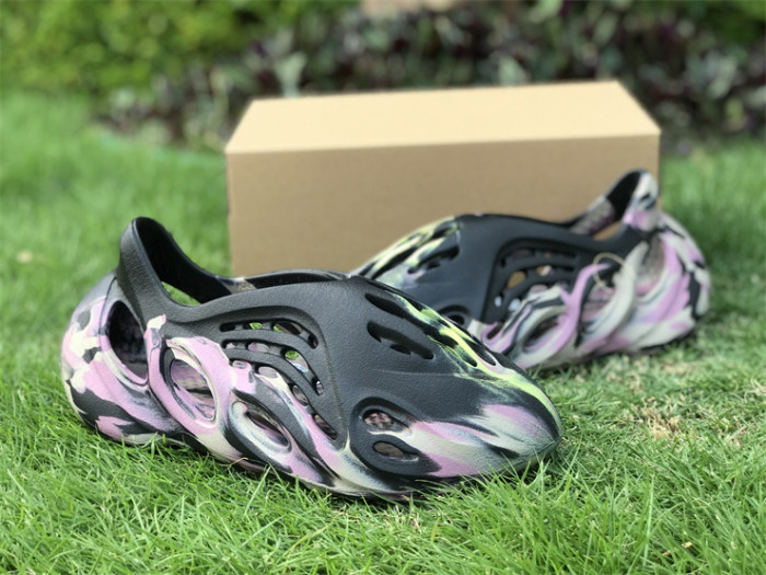 Authentic Yeezy Foam Runner MX Carbon