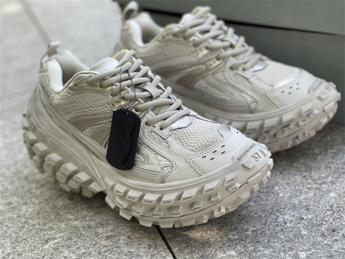 B 17FW Tripe-S High End Sneaker-276