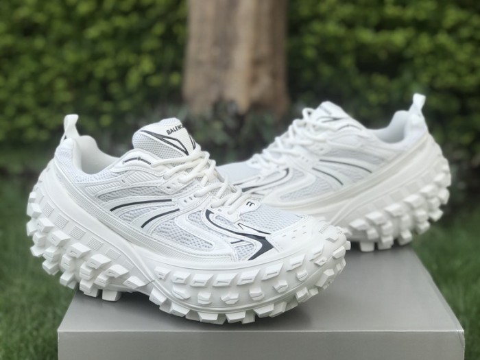 B 17FW Tripe-S High End Sneaker-328