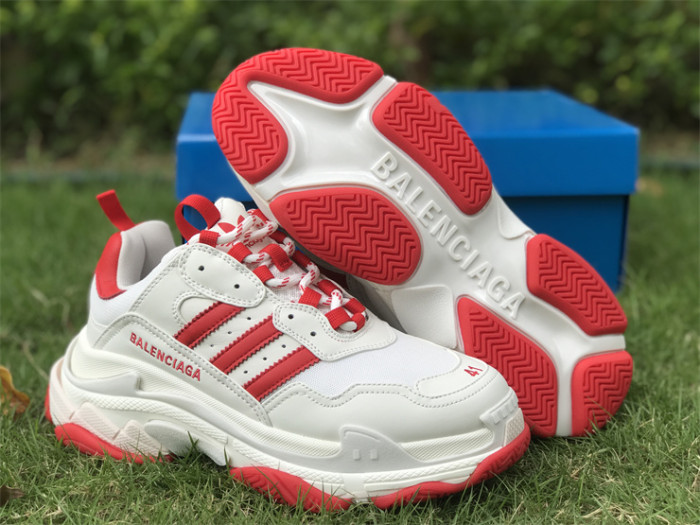 B 17FW Tripe-S High End Sneaker-322