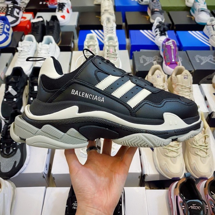 B 17FW Tripe-S High End Sneaker-295