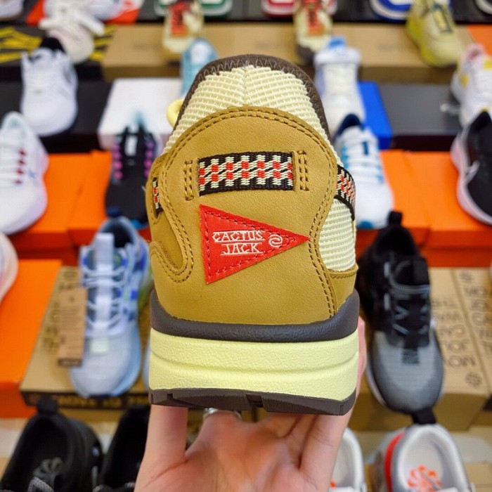 Authentic Travis Scott x Nike Air Max 1 Wheat