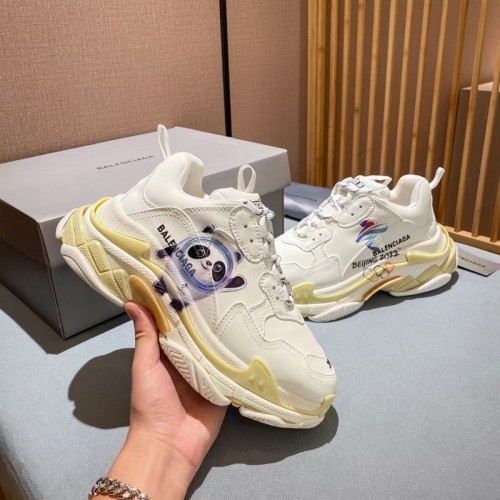 B 17FW Tripe-S High End Sneaker-273