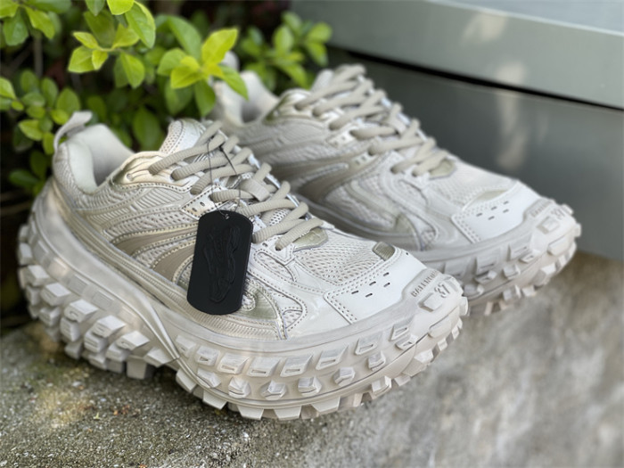 B 17FW Tripe-S High End Sneaker-276