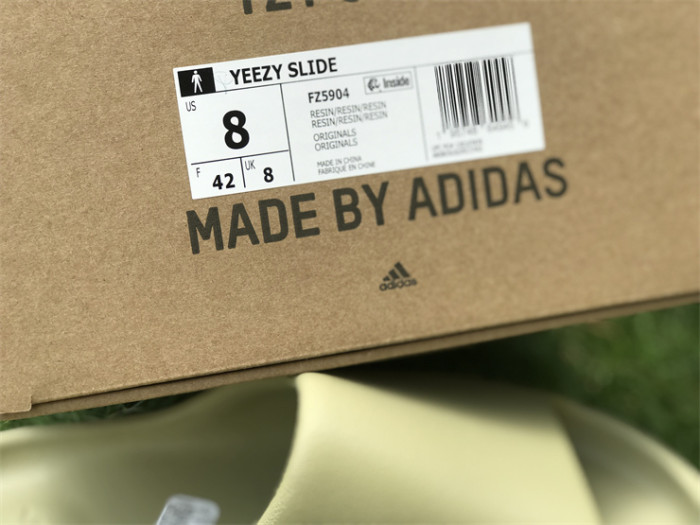 Yeezy Slides Resin FZ5904