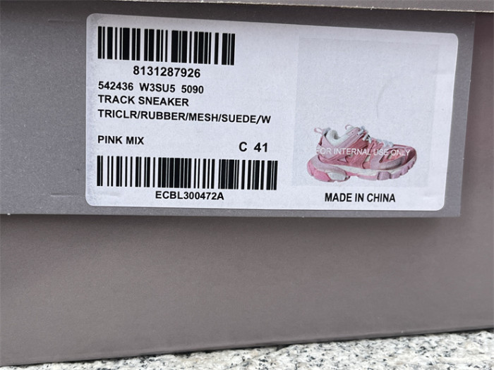 B 17FW Tripe-S High End Sneaker-446