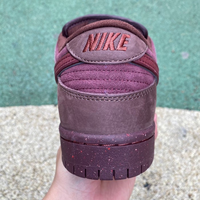 Authentic Nike SB Dunk Low Premium Valentine's Day
