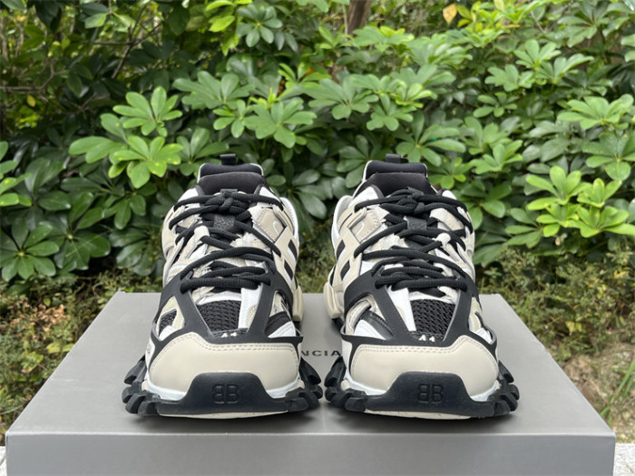 B 17FW Tripe-S High End Sneaker-436