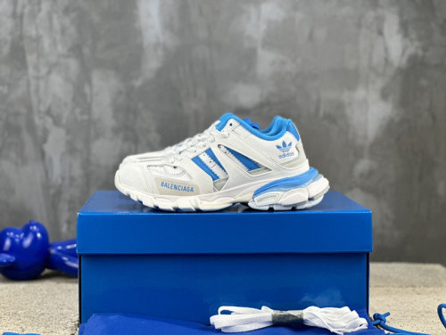 B 17FW Tripe-S High End Sneaker-403