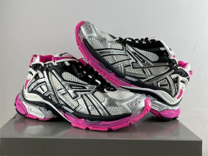 B 17FW Tripe-S High End Sneaker-417