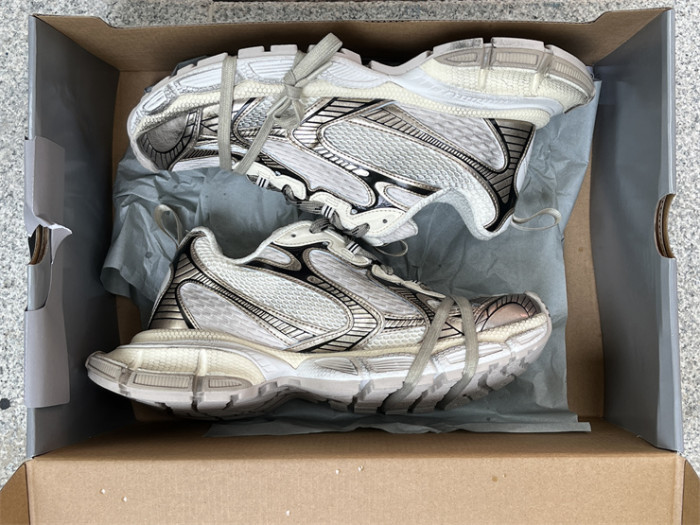 B 17FW Tripe-S High End Sneaker-419