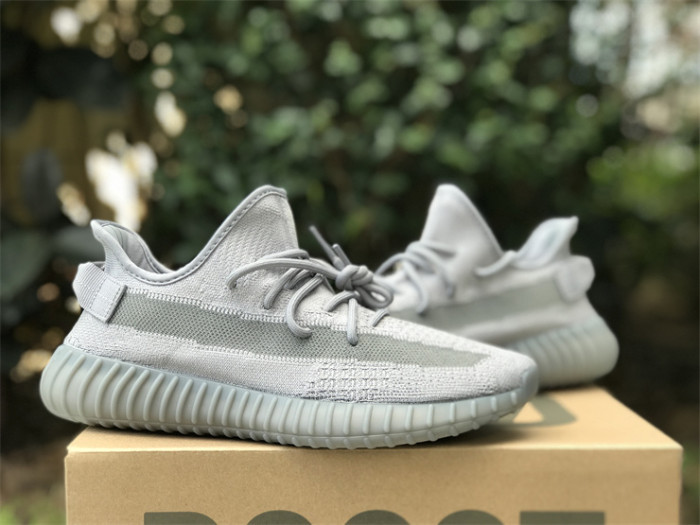 Authentic Yeezy 350 v2 Boost Space Ash