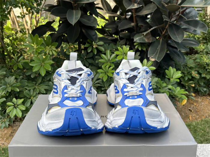 B 17FW Tripe-S High End Sneaker-452