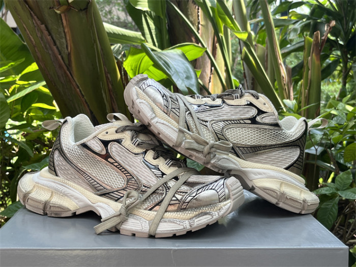 B 17FW Tripe-S High End Sneaker-419