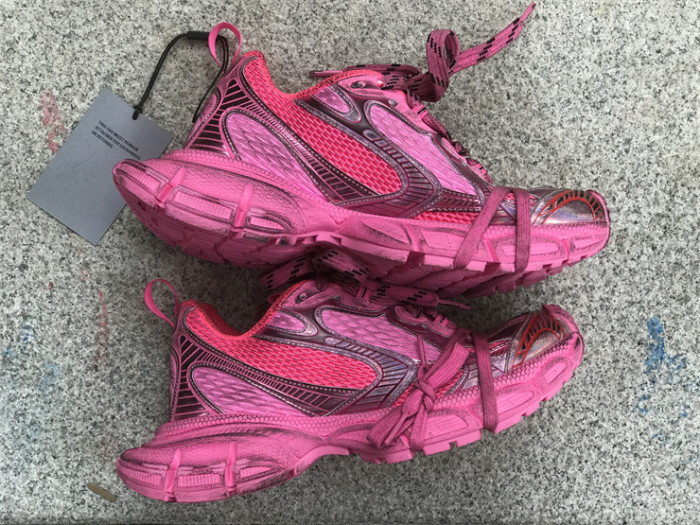 B 17FW Tripe-S High End Sneaker-390