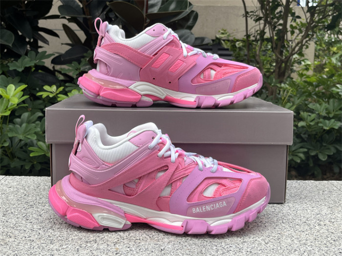 B 17FW Tripe-S High End Sneaker-446