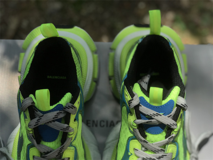 B 17FW Tripe-S High End Sneaker-376