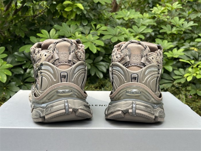 B 17FW Tripe-S High End Sneaker-431