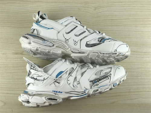 B 17FW Tripe-S High End Sneaker-407