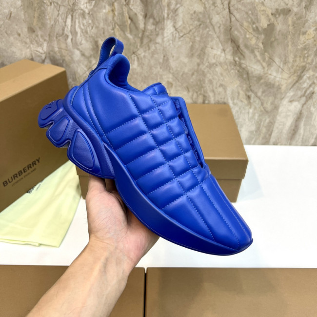 Super Max Burberry Shoes-005