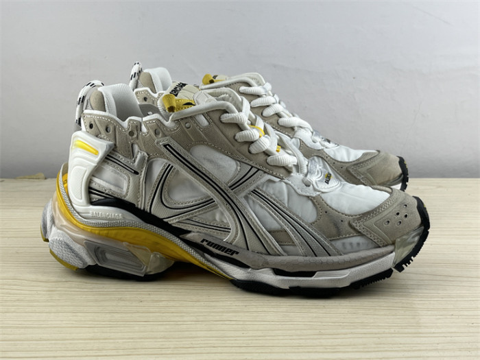 B 17FW Tripe-S High End Sneaker-435