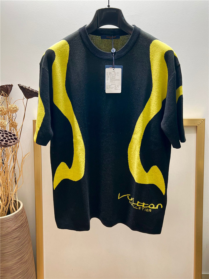 LV Shirt High End Quality-786