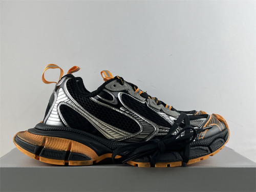 B 17FW Tripe-S High End Sneaker-413