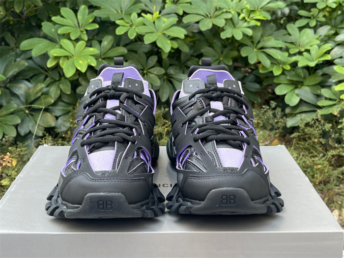 B 17FW Tripe-S High End Sneaker-434