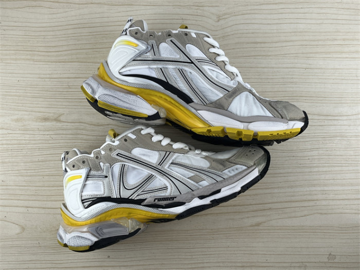 B 17FW Tripe-S High End Sneaker-435