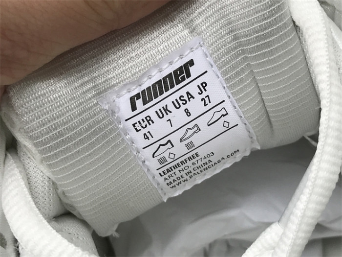 B 17FW Tripe-S High End Sneaker-382