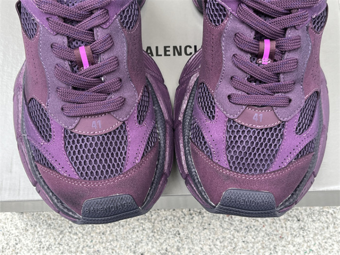 B 17FW Tripe-S High End Sneaker-472