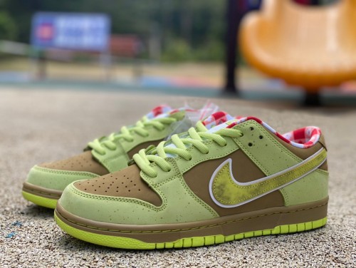 Authentic Concepts x NK SB Dunk Low Green Lobster
