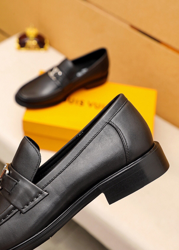 LV Men shoes 1：1 quality-4608