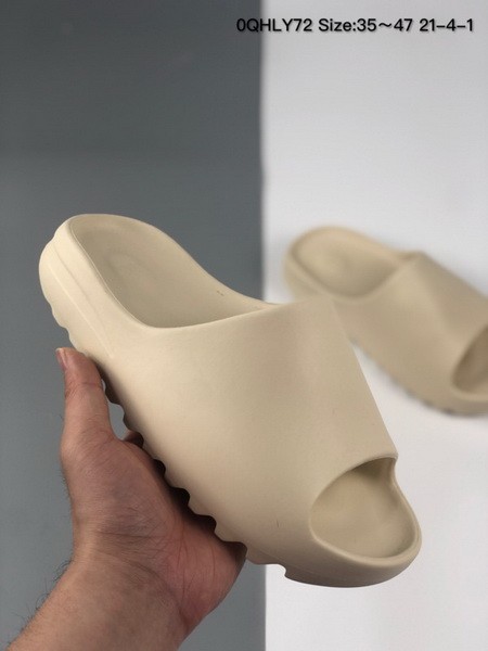 Yeezy men slippers-001