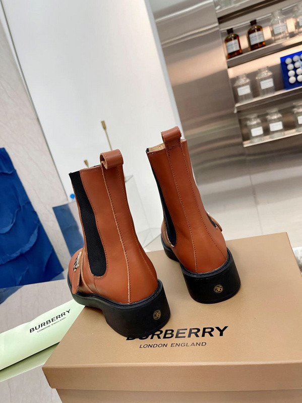 Burberry women shoes 1;1 quality-036