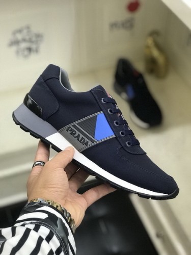 Prada men shoes 1：1 quality-555