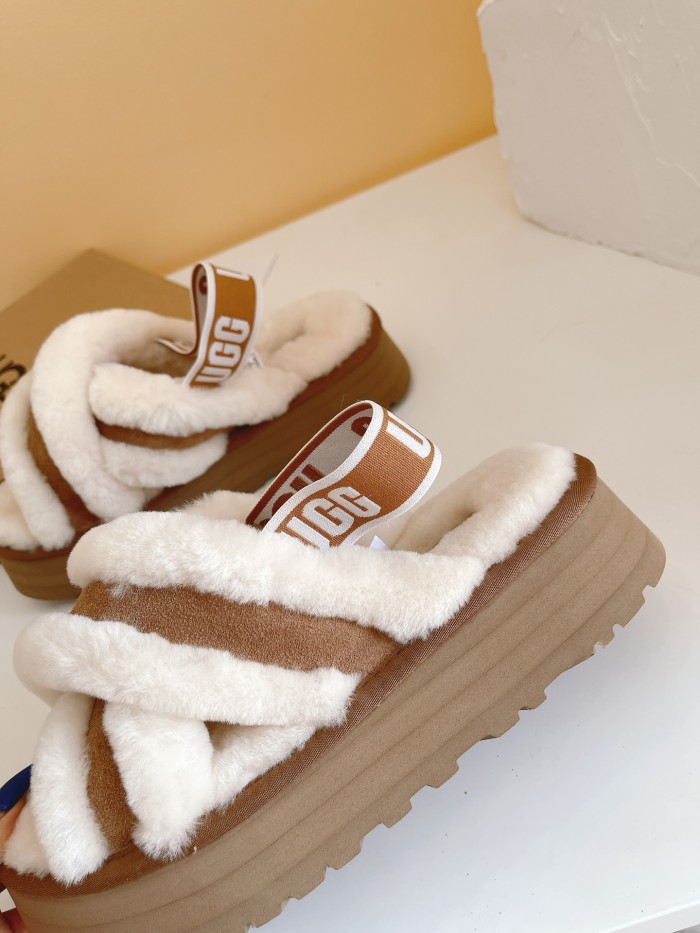 U women Sandals 1：1 Quality-001