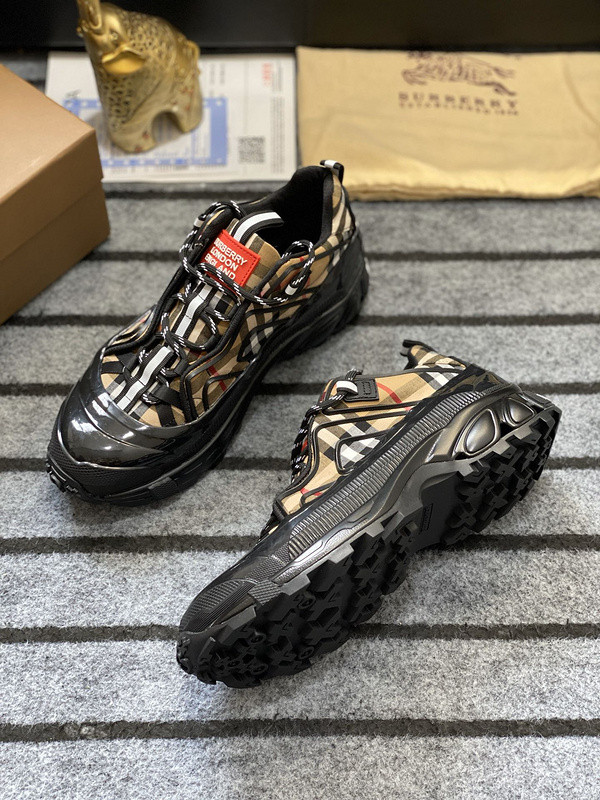 Burberry men shoes 1：1 quality-377