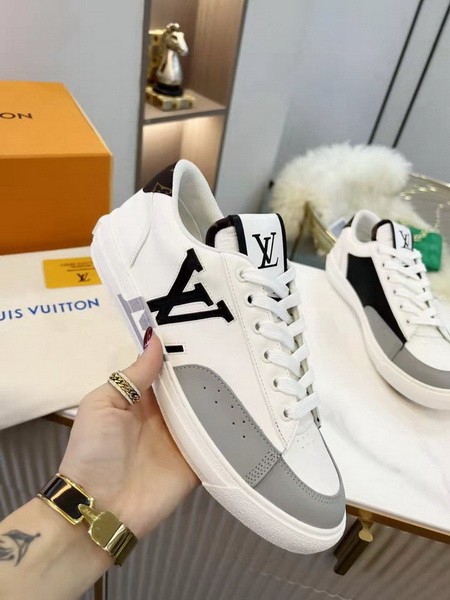 LV Women Shoes 1：1 Quality-747