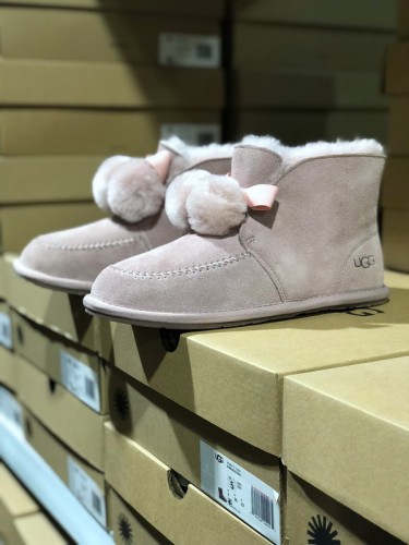 UG Boots Women-273