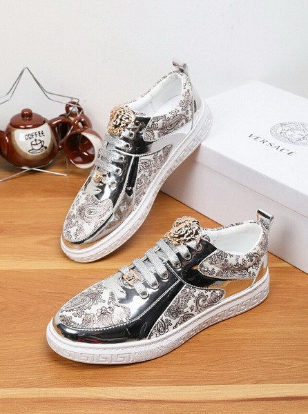 Versace Men Shoes 1：1 Quality-550